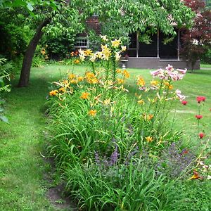 Baldwinsville Bed And Breakfast Exterior photo