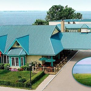 Hotel Auberge De La Baie Caraquet Exterior photo