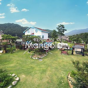 Marigold Pension Gyeongju Exterior photo