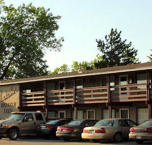 Lakeshor Motor Inn Virginia Exterior photo