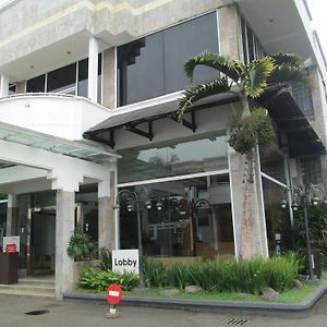 Grand Hotel Lembang Exterior photo