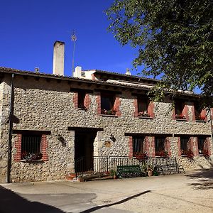 Hotel Tirontillana Dehesa de Cuellar Exterior photo