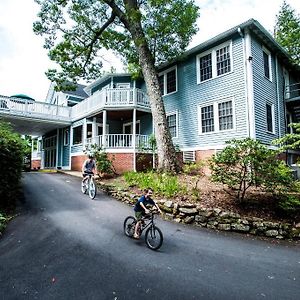 Highland Lake Inn & Resort - Flat Rock Exterior photo