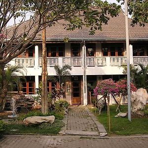 Baan Suan Fon Hotel Kanchanaburi Exterior photo