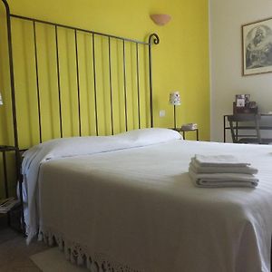 Cascina Antonini Hostal Foligno Room photo