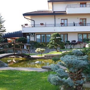 Hotel Al Giardino Fanna Exterior photo