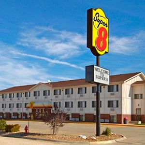 Hotel Super 8 Kingdom City Exterior photo