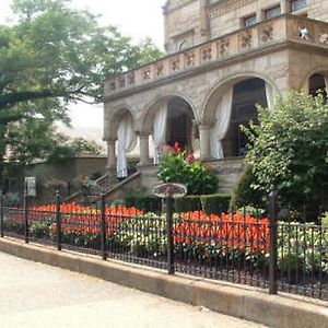 Hotel Boggs Mansion Pittsburgh Exterior photo