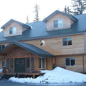 Twin Peaks Lodge And Rv Park Seward Exterior photo