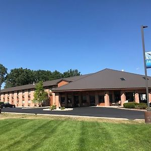 American Inn And Suites Ionia Exterior photo