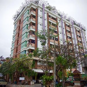 Hotel Latin Garden Bangkok Exterior photo