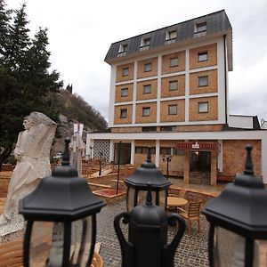 Hotel Kratis Kratovo Exterior photo