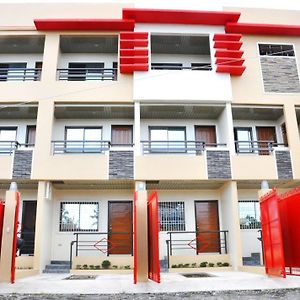 JDL Residences Hostel Legazpi Exterior photo