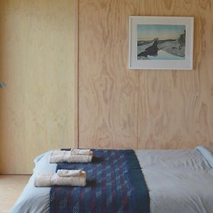 The Huts Bed and Breakfast Ahipara Exterior photo