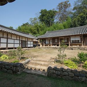 Hotel Jinrae Lee'S Traditional House Boseong Exterior photo