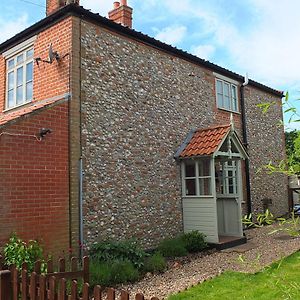 Beaconsfield Cottage Briston Exterior photo