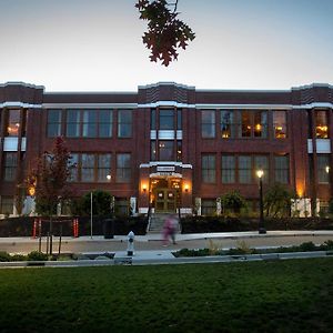 Hotel Mcmenamins Anderson School Bothell Exterior photo