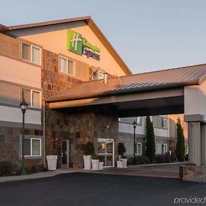 Holiday Inn Express Hotel & Suites Everett, An Ihg Hotel Exterior photo