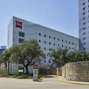 Hotel Ibis Monterrey Valle Exterior photo