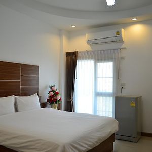 Ketsara Hotel Maha Sarakham Room photo