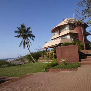 Sagar Sawali , Ladghar Beach View Resort Dāpoli Exterior photo