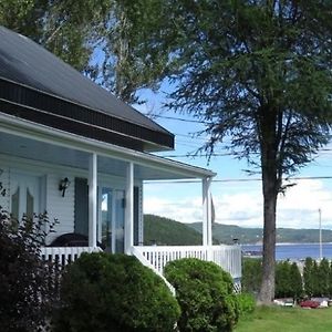 Gîte de la colline Baie-Sainte-Catherine Exterior photo