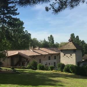 Le Moulin De Saint-Julien Bed and Breakfast Exterior photo