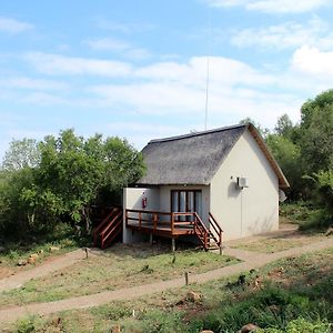 Nahakwe Lodge Mamaila Exterior photo