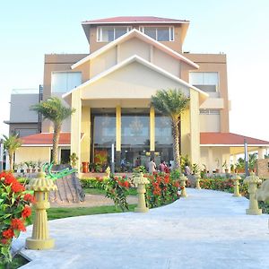 7 Seasons Resort & Spa Jāmnagar Exterior photo