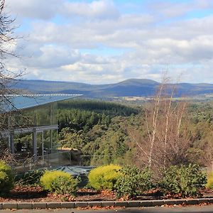 Macedon Ranges Hotel & Spa Exterior photo