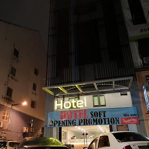 Hotel Lolex Kuchai Lama Kuala Lumpur Exterior photo