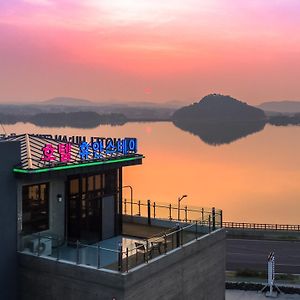 Hu An Stay Hotel Seogwipo Exterior photo