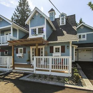 Kelowna Bed & Breakfast - Chatham House Bed and Breakfast Exterior photo