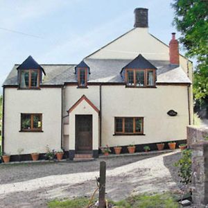 Denhill Cottage Chipstable Exterior photo