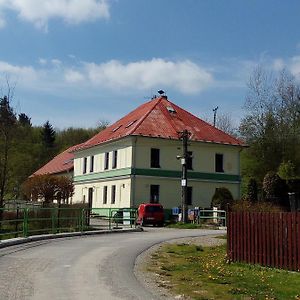 Hotel Penzion U Jezu Dobronice Exterior photo