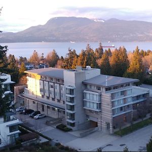 Apartamento Carey Centre Vancouver Exterior photo