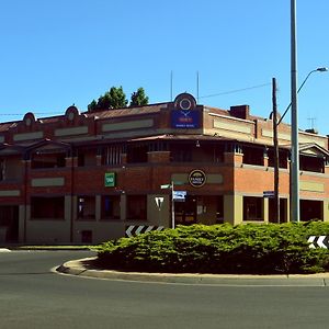 Family Hotel Bathurst Exterior photo