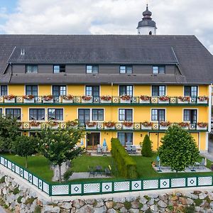 Hotel Florianihof Miesenbach  Exterior photo
