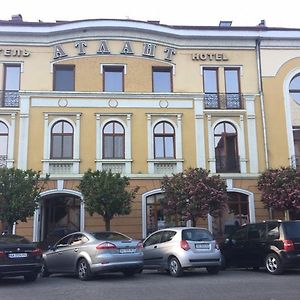 Atlant Hotel Úzhgorod Exterior photo