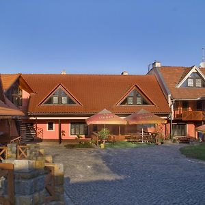 Hotel Bezměrovský dvůr Kroměříž Exterior photo