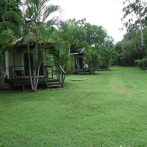 Hotel Pandanus On Litchfield Batchelor Exterior photo