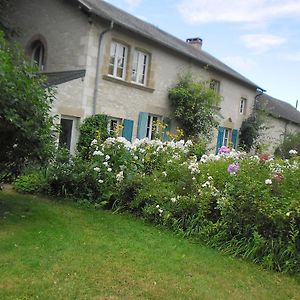 Domaine De Benveau Bed and Breakfast Brécy Exterior photo