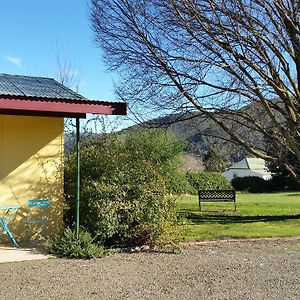 Omeo Motel Exterior photo