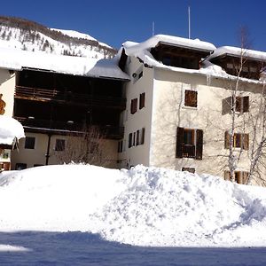 Hotel Le Ristolas Exterior photo