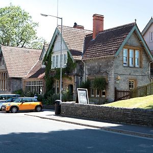 Bear Inn, Somerset By Marston'S Inns Street Exterior photo