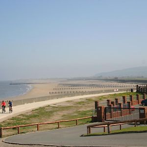 Beach Links Villa Prestatyn Exterior photo