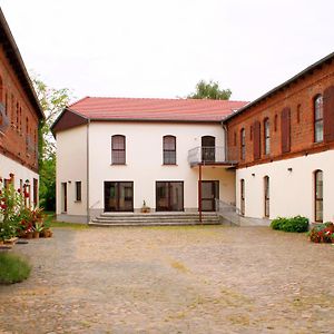 Landhaus Heinrichshof Hotel Jüterbog Exterior photo