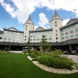 High1 Palace Hotel And Cc Jeongseon Exterior photo