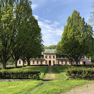 Hotel Dworek Bielin Exterior photo