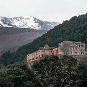 Hotel MONASTERIO de SANTA MARÍA DE VALVANERA Anguiano Exterior photo